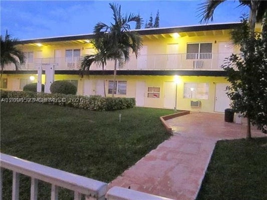 16851 NE 21ST AVE APT 7, NORTH MIAMI BEACH, FL 33162 - Image f7decfcbd18f93e8a0e189cd23aab403/2223672743