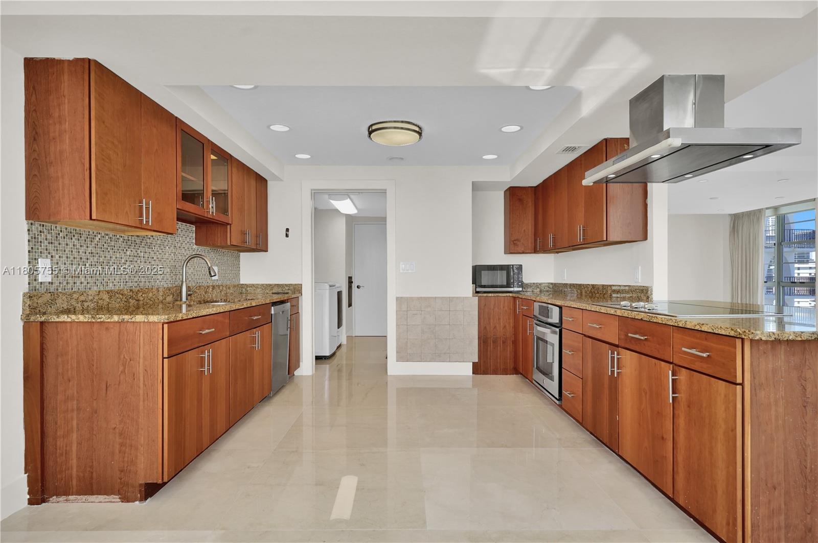 FIFTY SIX-SIXTY COLLINS A - Residential