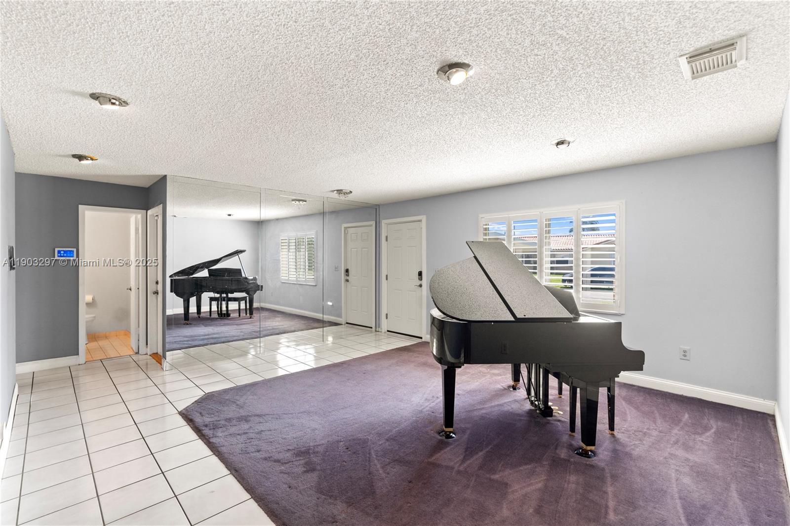 10TH ADDN TO RICHMOND HEI - Residential