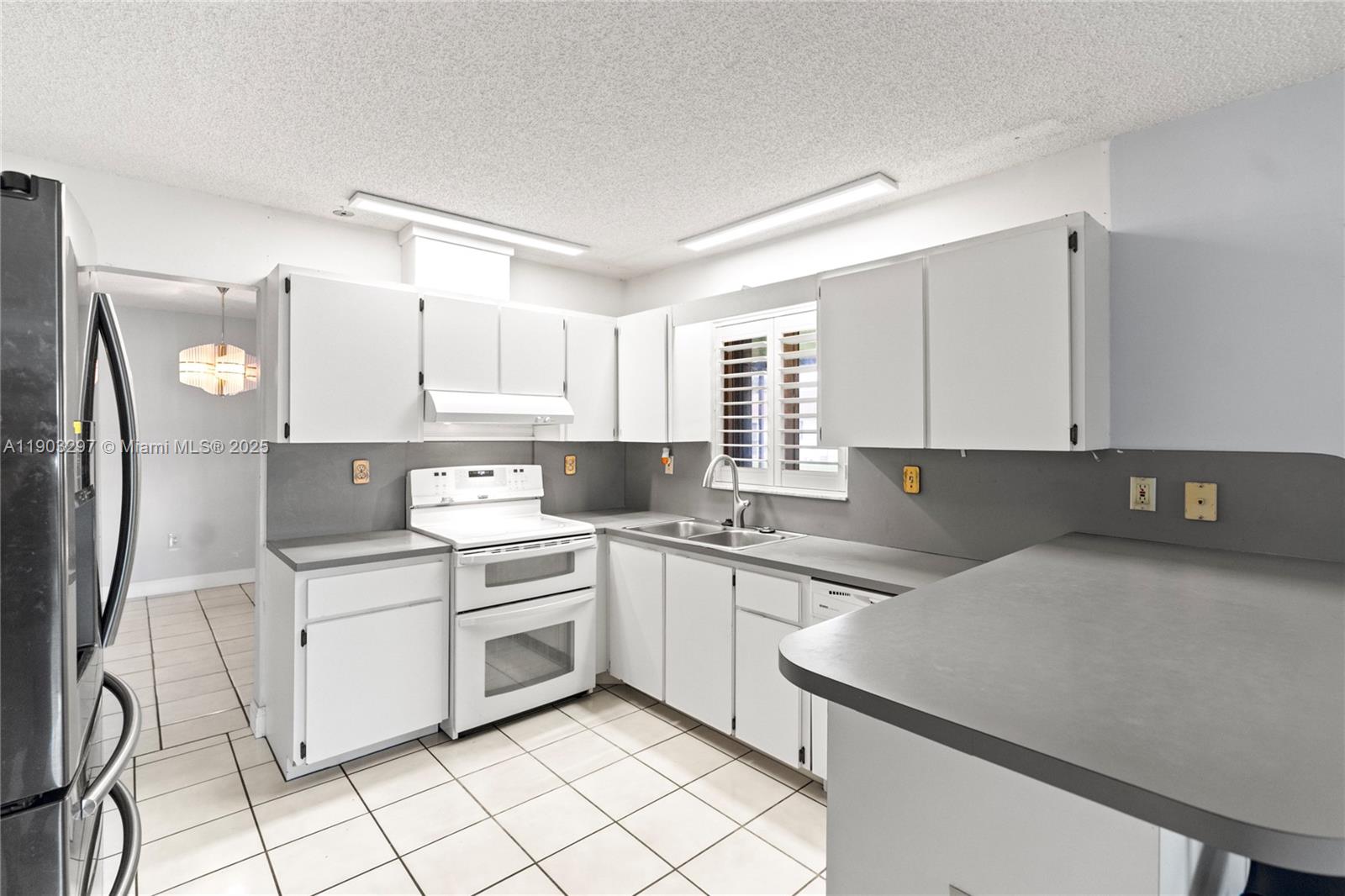 10TH ADDN TO RICHMOND HEI - Residential