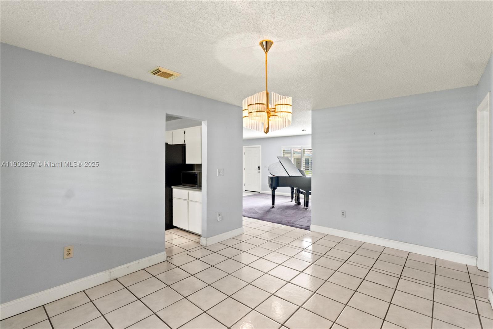 10TH ADDN TO RICHMOND HEI - Residential