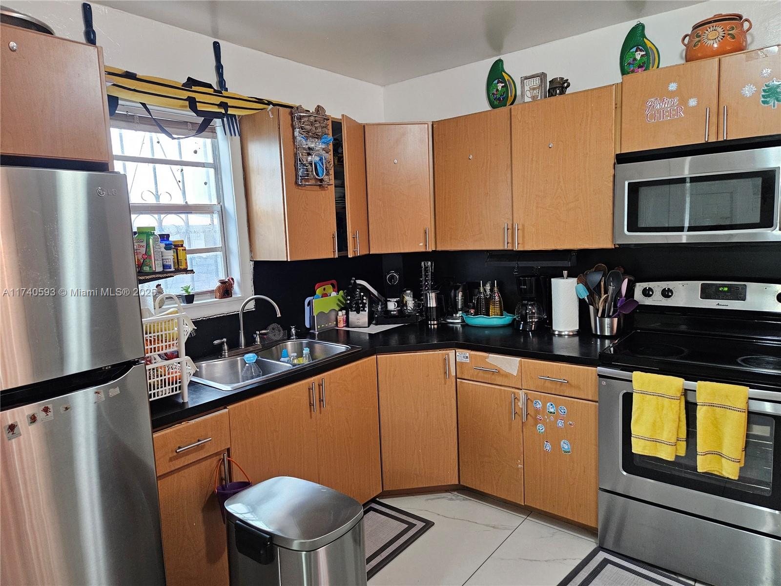 LAWRENCE ESTATE LAND CO - Residential