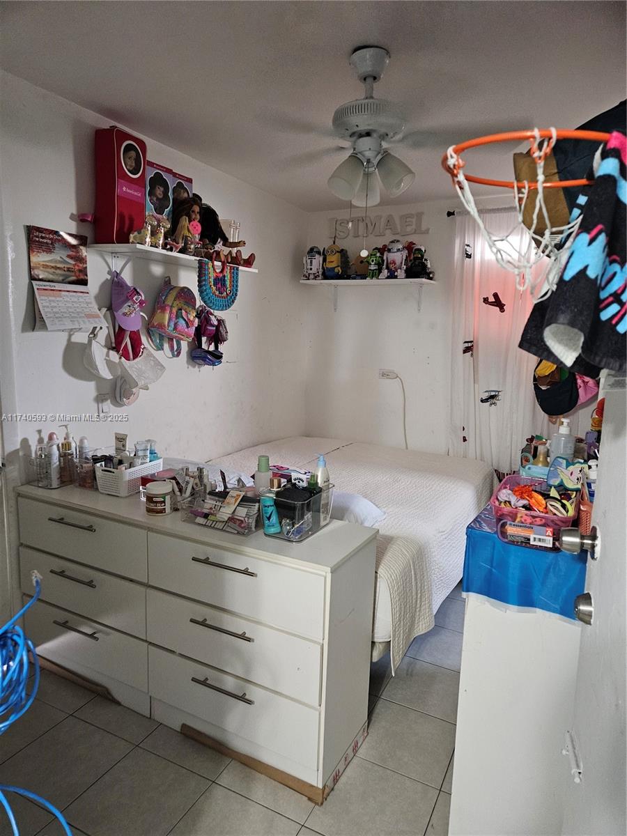 LAWRENCE ESTATE LAND CO - Residential