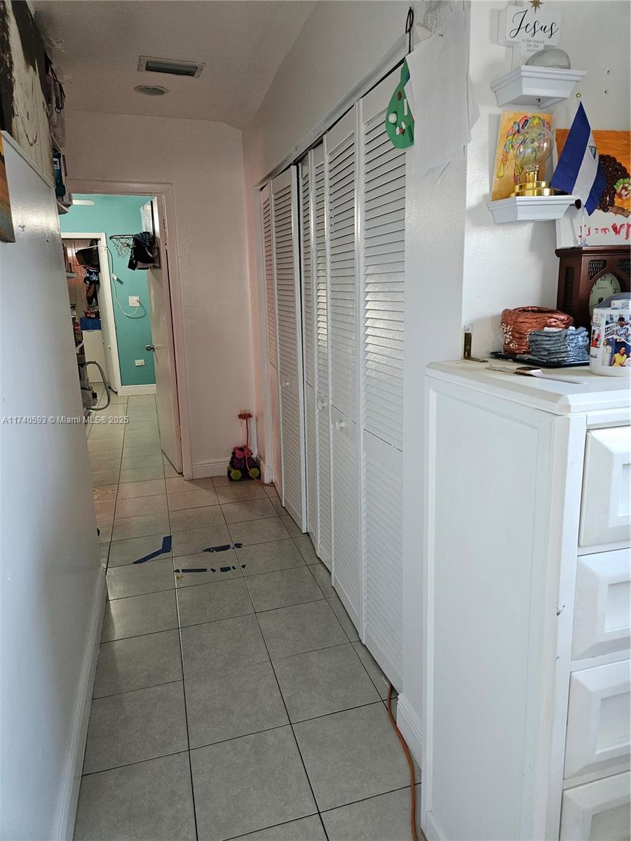 LAWRENCE ESTATE LAND CO - Residential