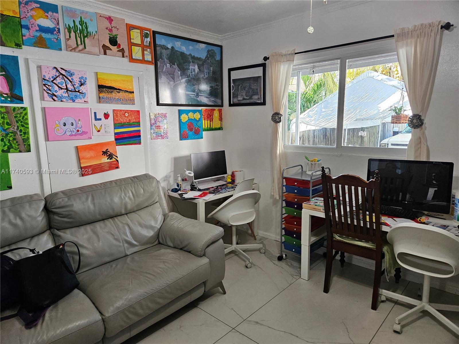 LAWRENCE ESTATE LAND CO - Residential