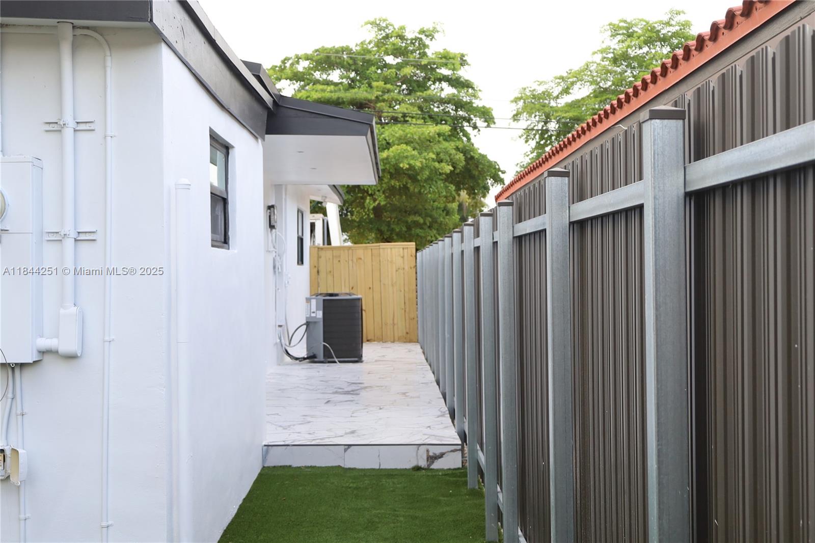 CENTRAL MIAMI PT 3 - Residential