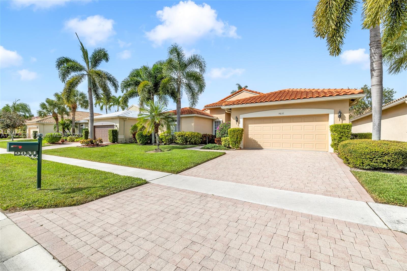 TUSCANY PAR D - Residential