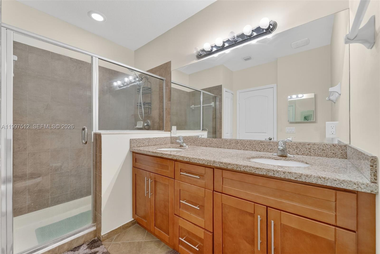 MOODY DRIVE HOMES - Residential