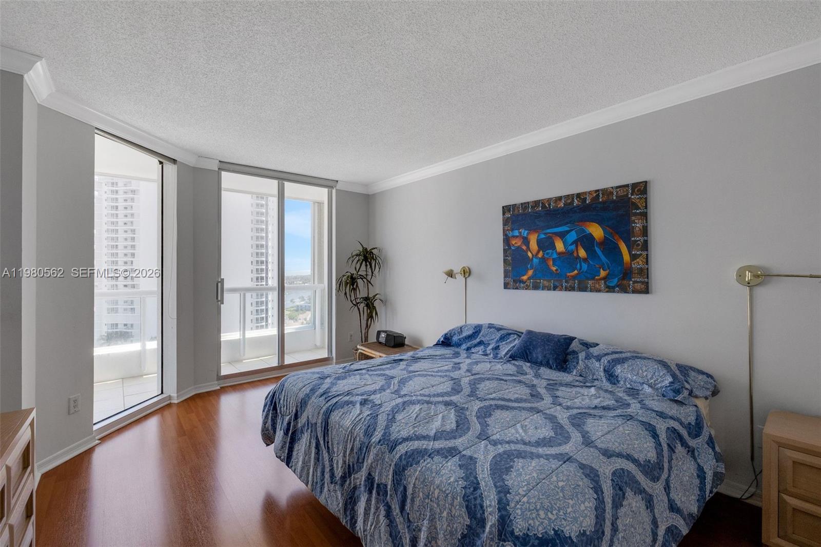 NORTH TOWER AT THE POINT - Residential