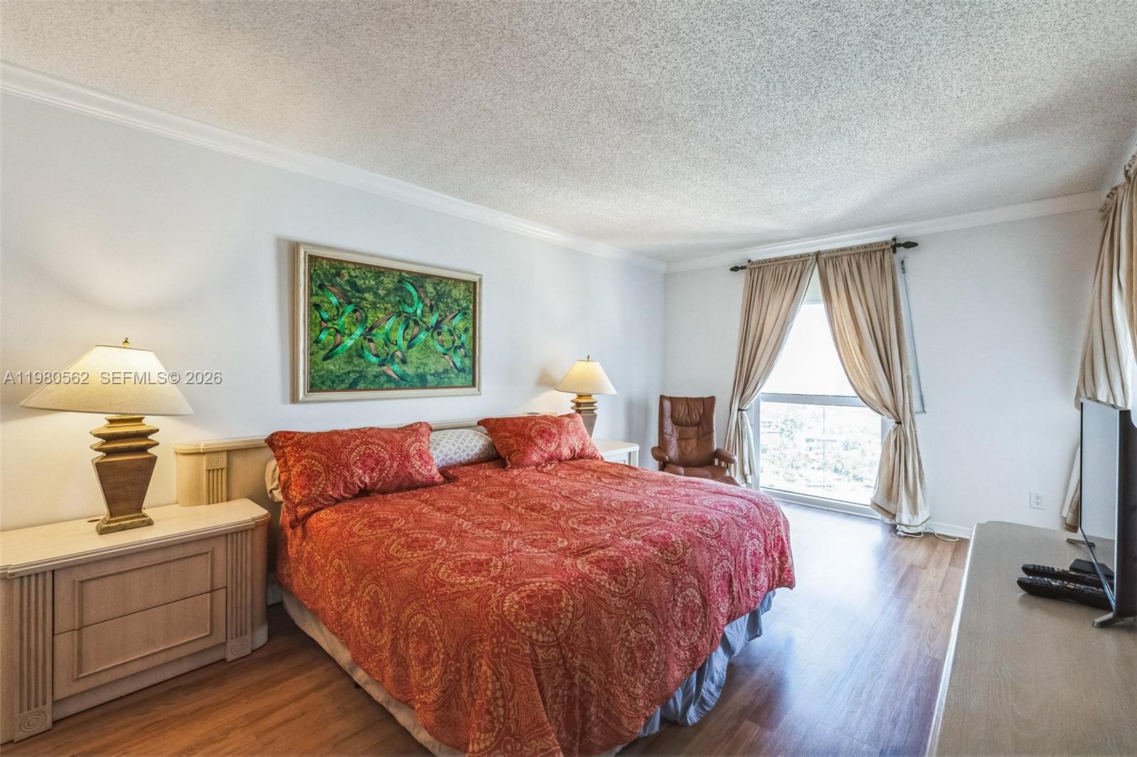 NORTH TOWER AT THE POINT - Residential