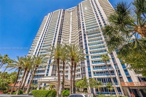 Photo of 21205 Yacht Club Dr #1802, Aventura, FL 33180 (MLS # A11980562)