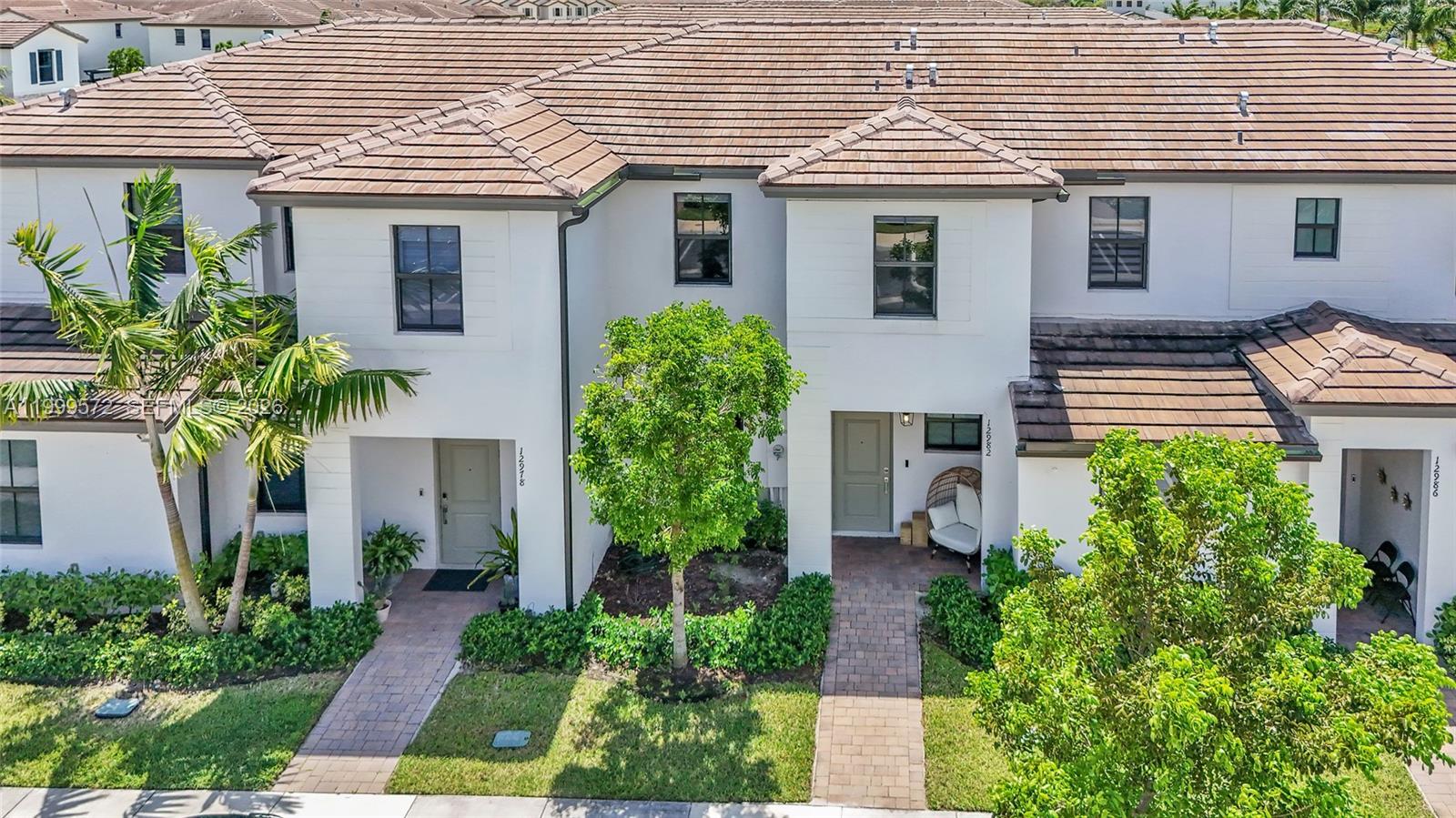 KENDALL ASSEMBLAGE SOUTH - Residential