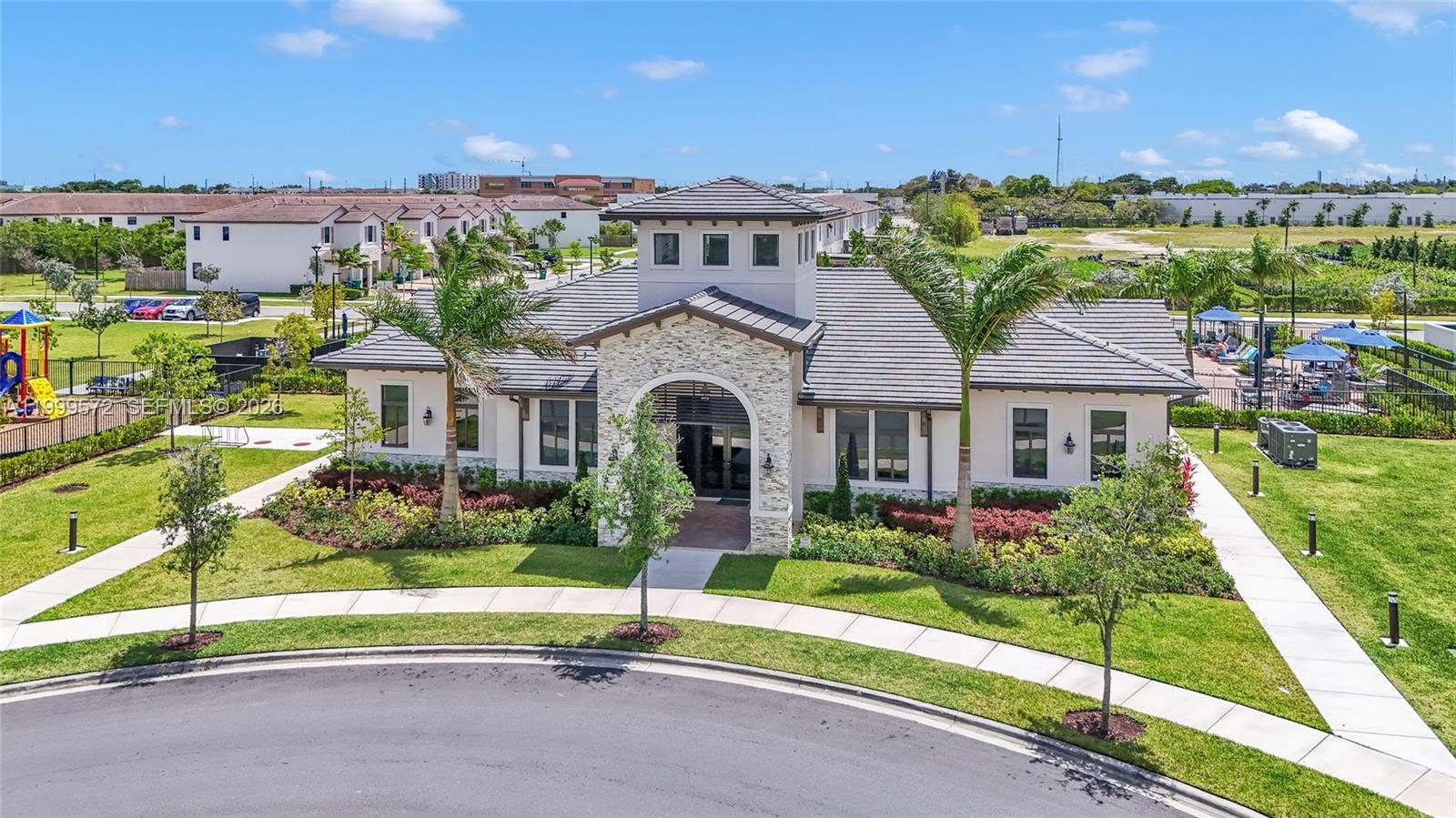 KENDALL ASSEMBLAGE SOUTH - Residential