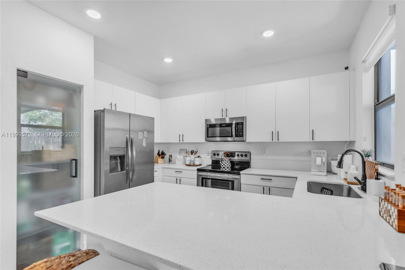 KENDALL ASSEMBLAGE SOUTH - Residential