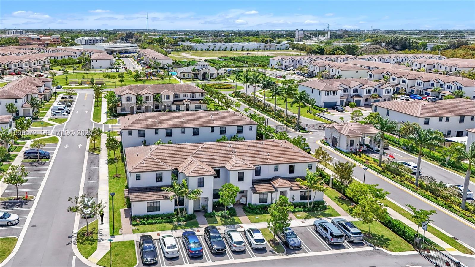 KENDALL ASSEMBLAGE SOUTH - Residential