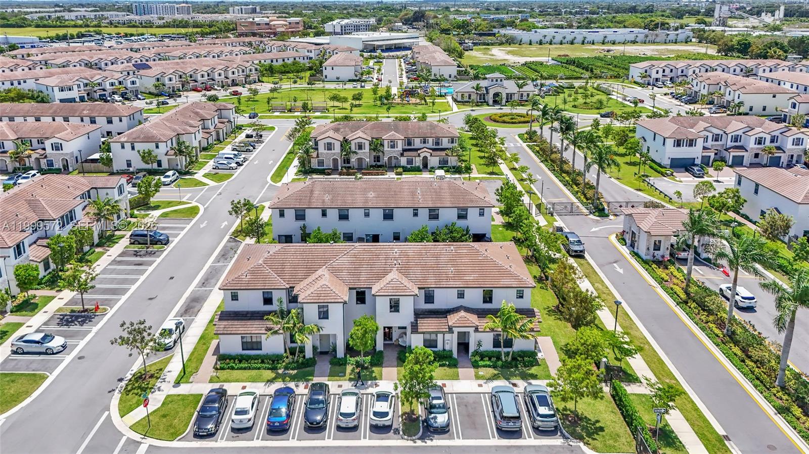 KENDALL ASSEMBLAGE SOUTH - Residential