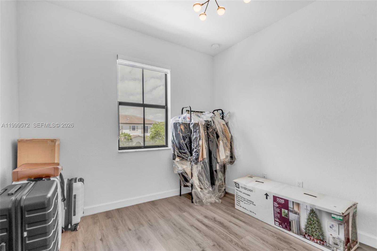 KENDALL ASSEMBLAGE SOUTH - Residential