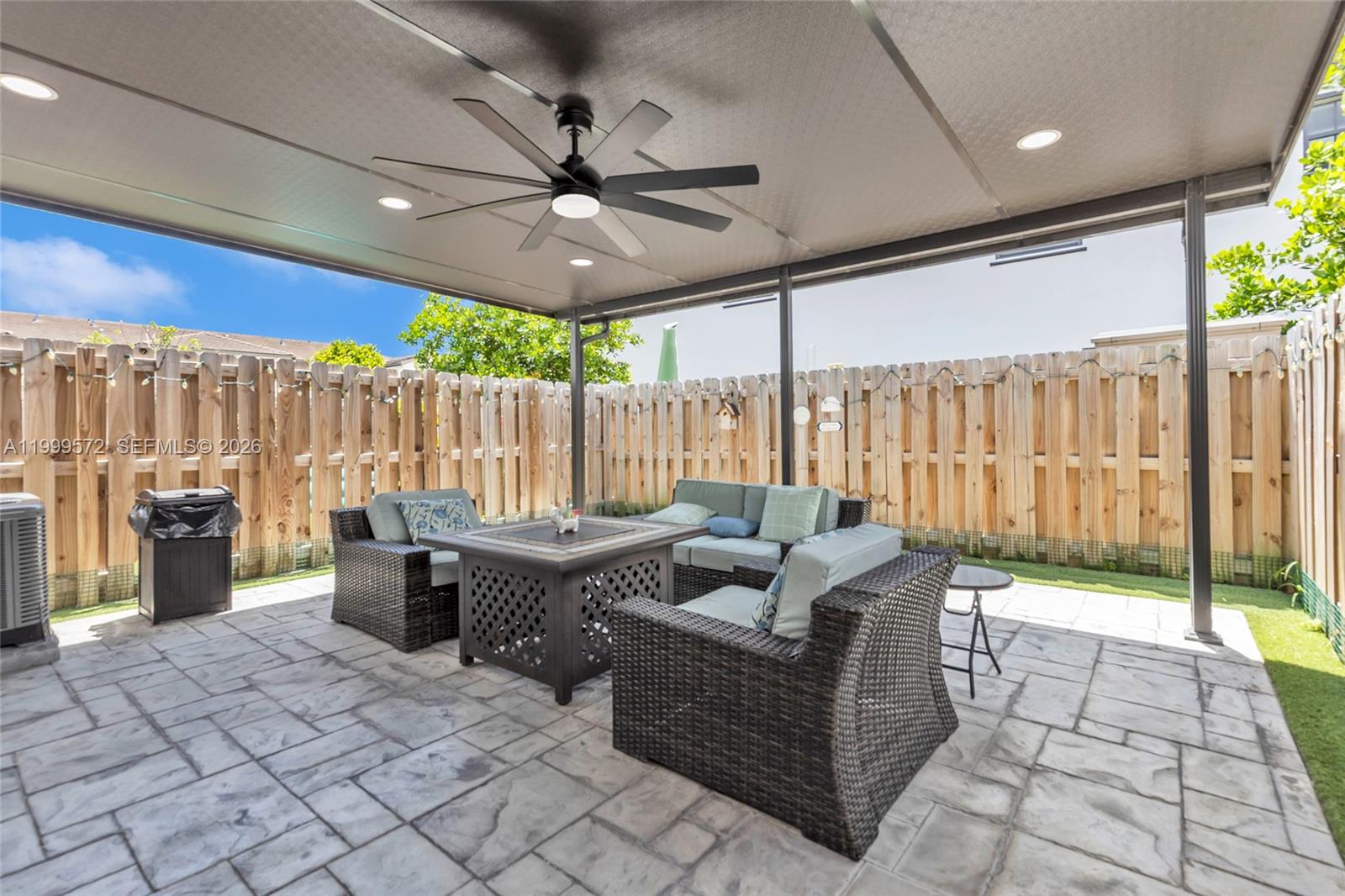 KENDALL ASSEMBLAGE SOUTH - Residential