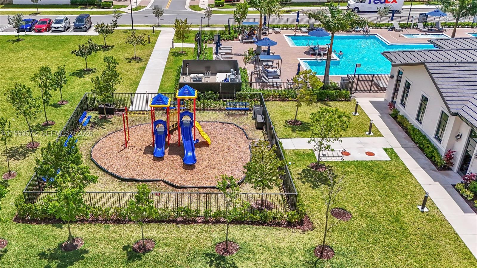 KENDALL ASSEMBLAGE SOUTH - Residential