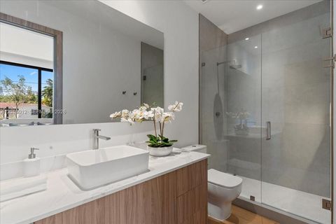Tiny photo for 2175 SW 25th St, Miami, FL 33133 (MLS # A12015012)