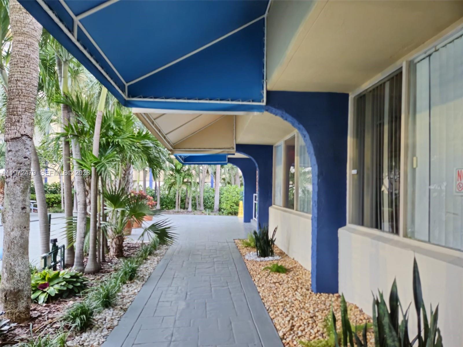 YOLANDA VILLAS CONDO - Residential