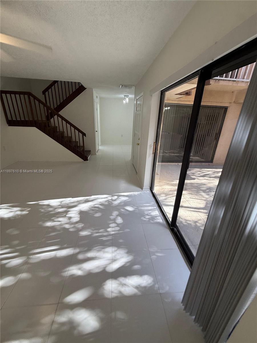 WATERSIDE LUXURY TOWNHOME - Residential Lease
