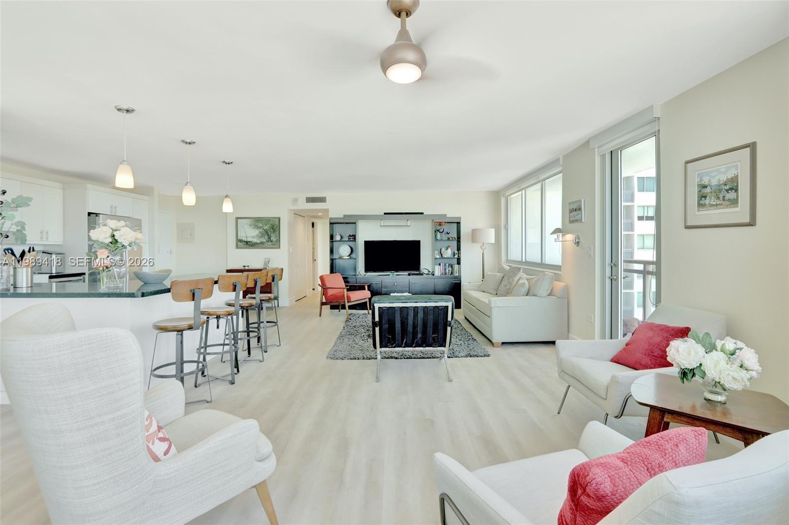 7135 Collins Ave 1105