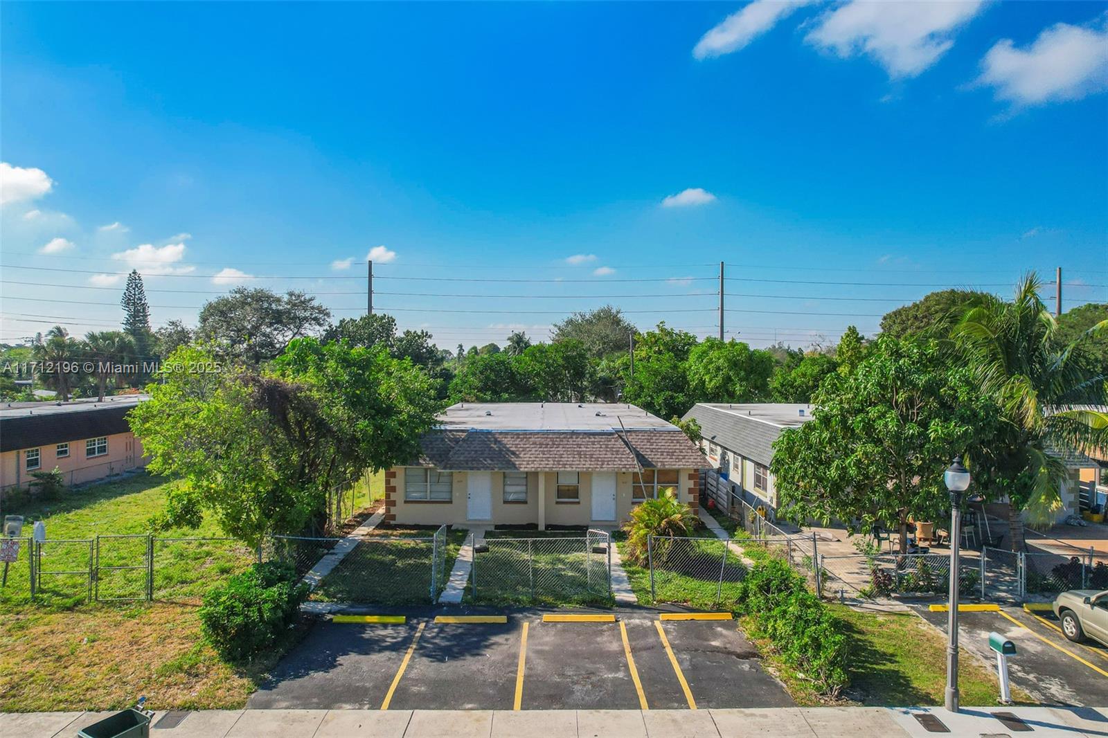 1619 NW 8th Ave