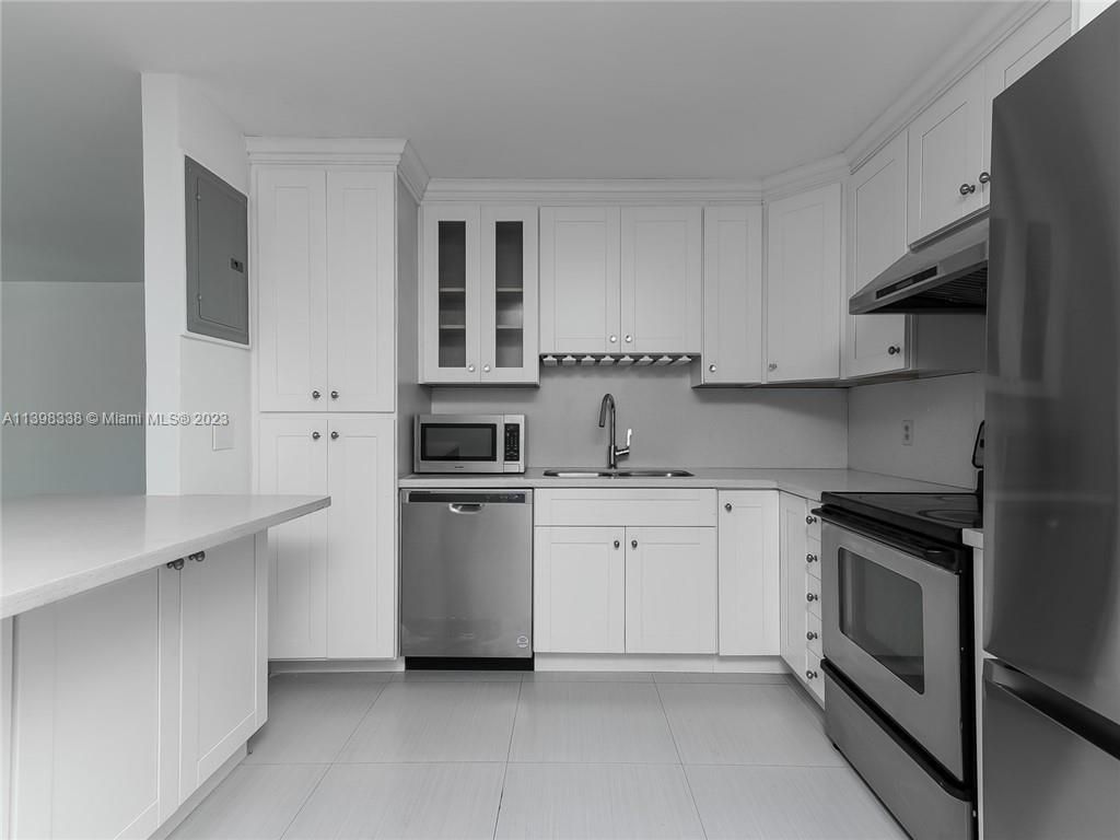 Photo of 22735 SW 66th Ave #202, Boca Raton, FL 33428 (MLS # A11398338)