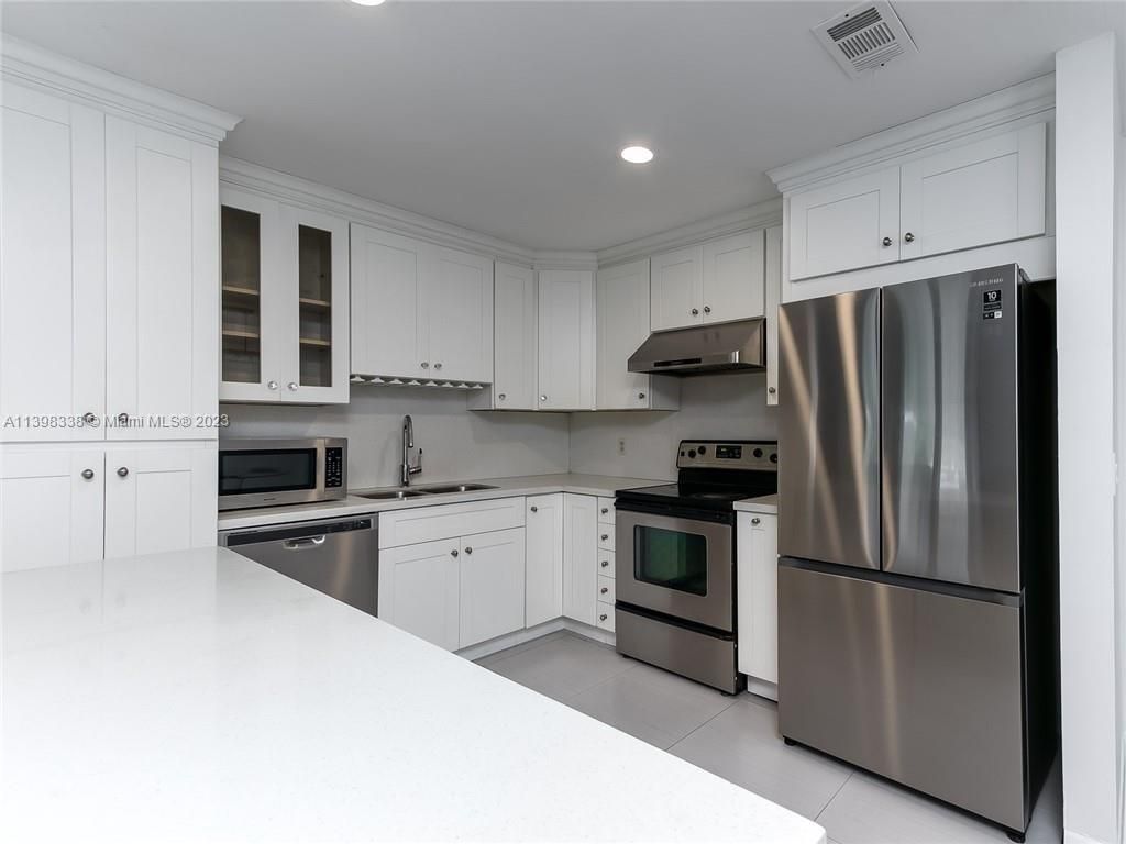 Photo of 22735 SW 66th Ave #202, Boca Raton, FL 33428 (MLS # A11398338)