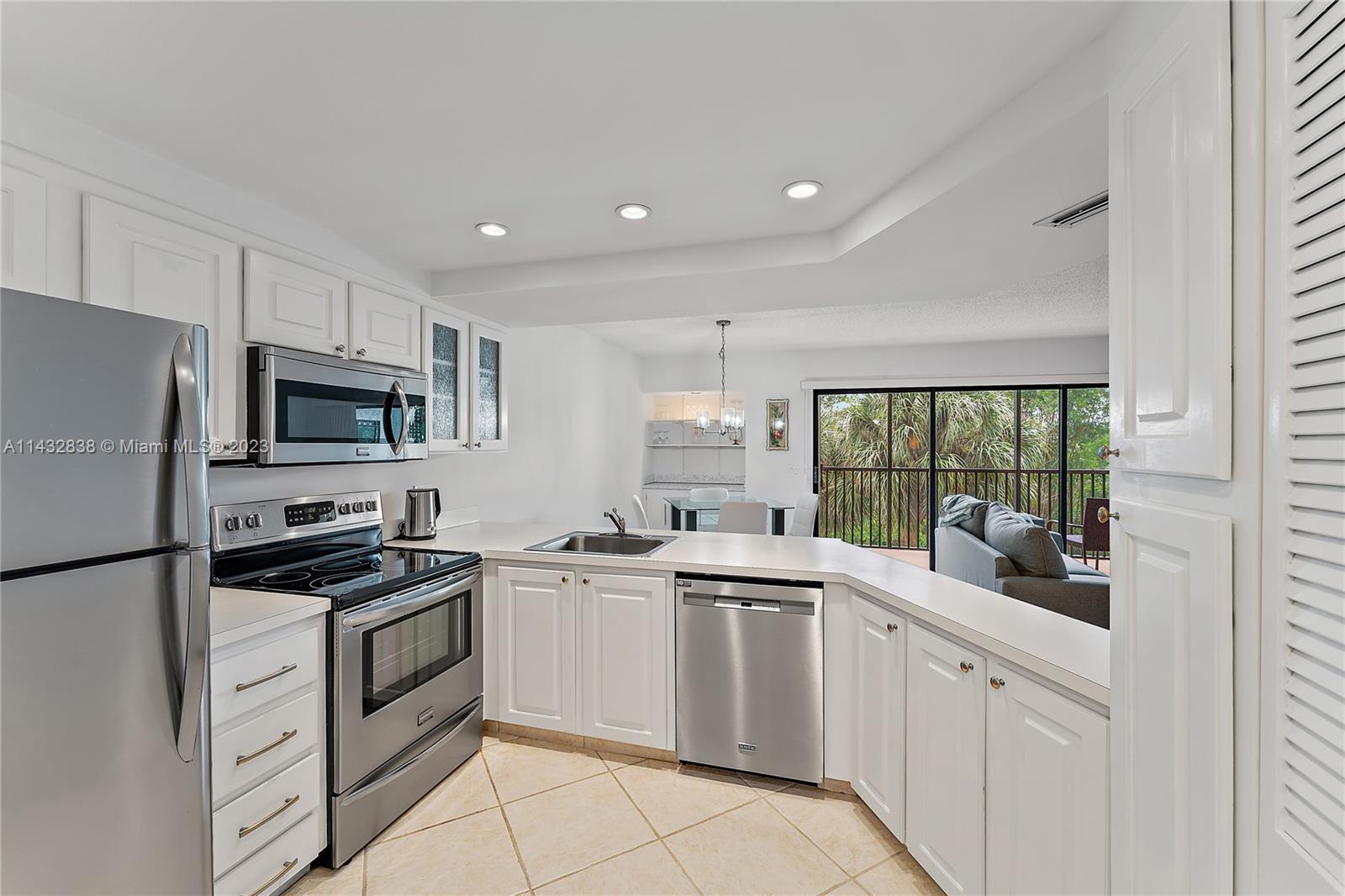 SEA RISE CONDO - Residential Lease