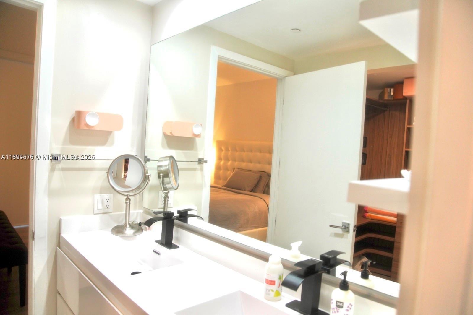 ARIA ON THE BAY CONDO - Residential Lease
