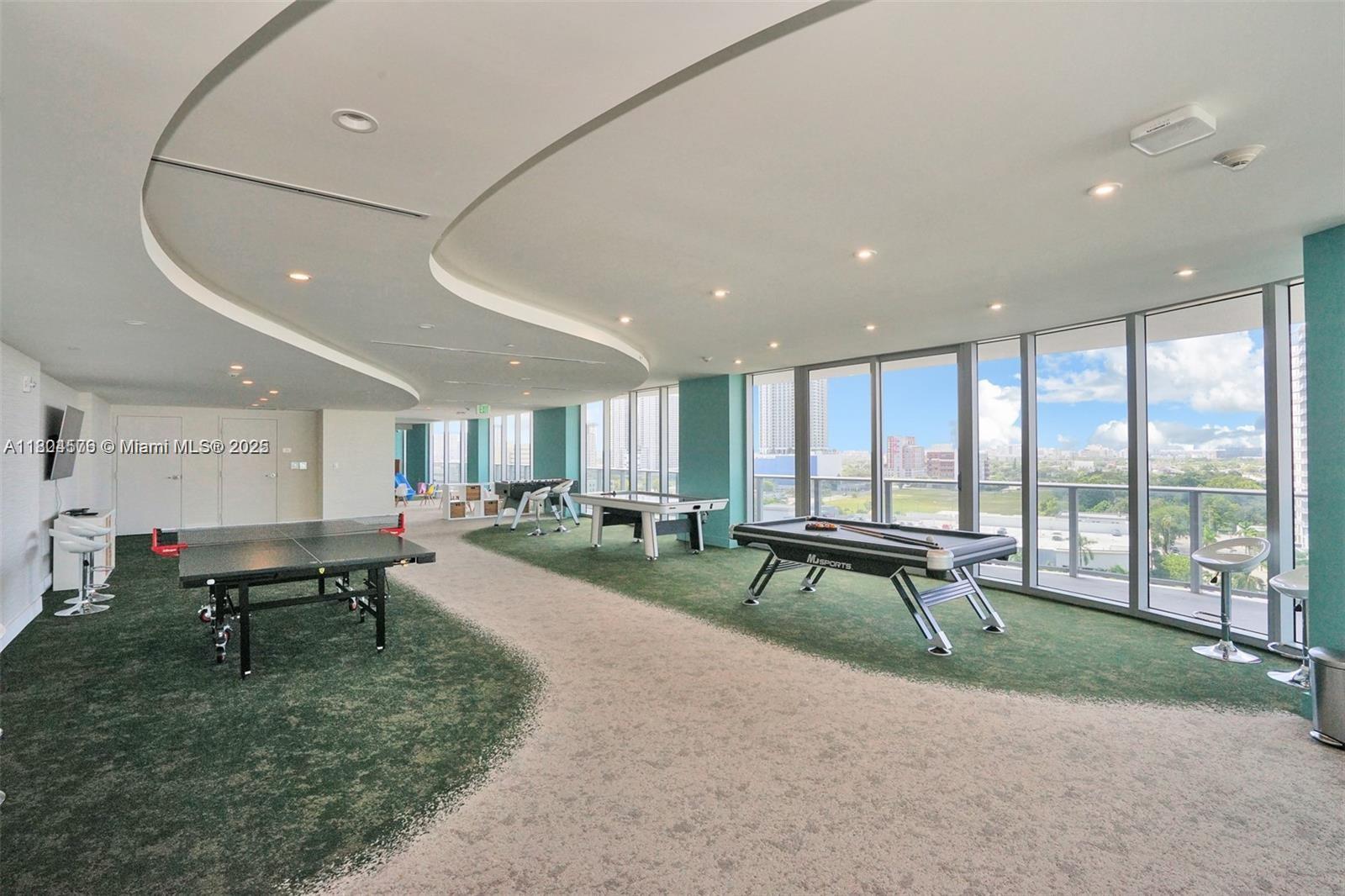 ARIA ON THE BAY CONDO - Residential Lease