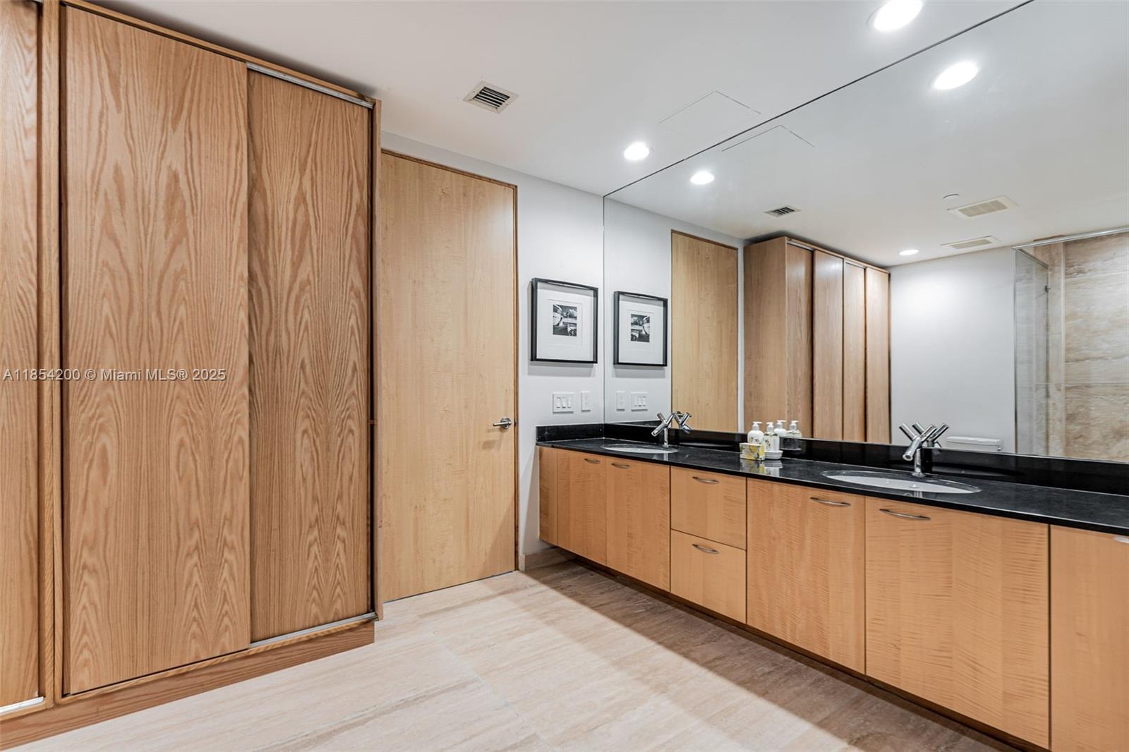 TDR TOWER III CONDO - Residential Lease