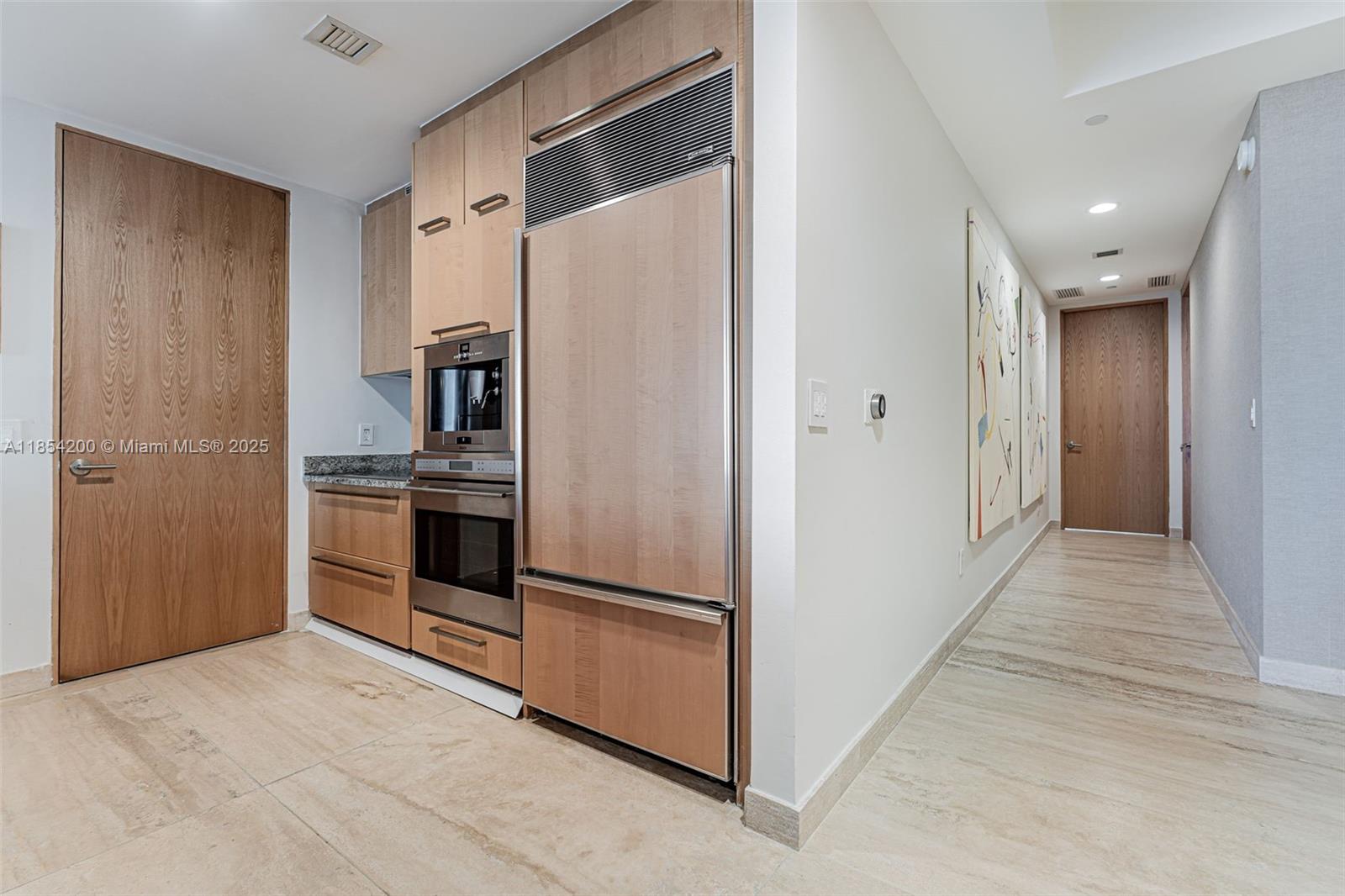 TDR TOWER III CONDO - Residential Lease