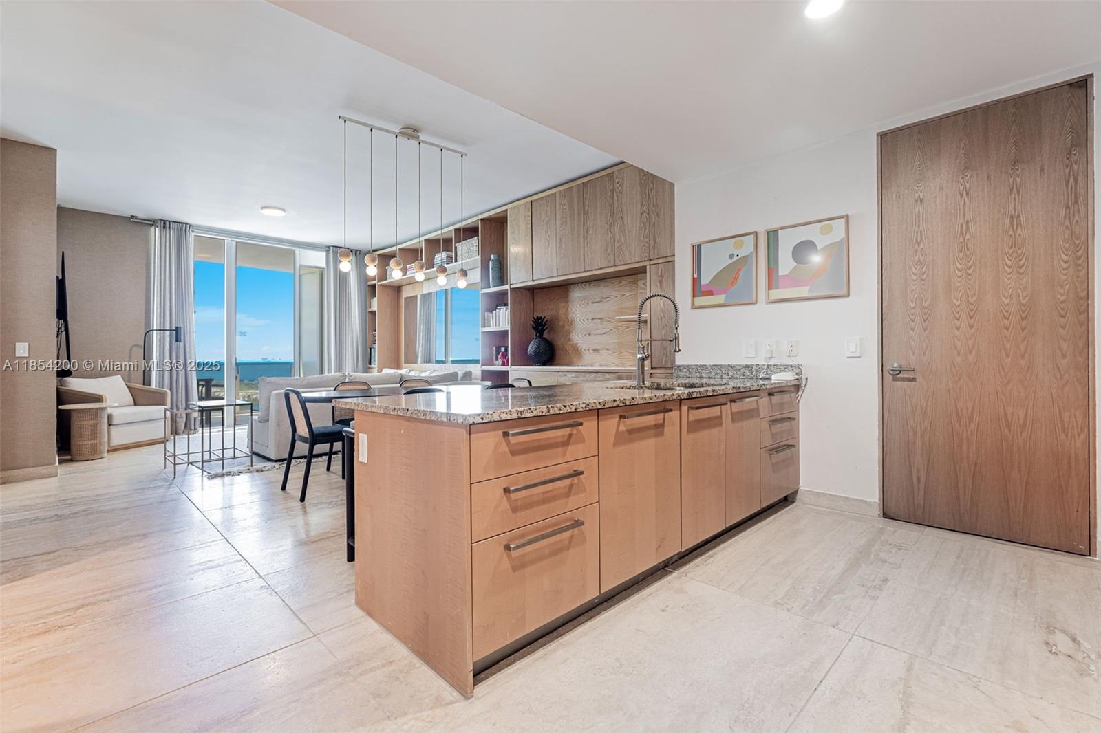 TDR TOWER III CONDO - Residential Lease