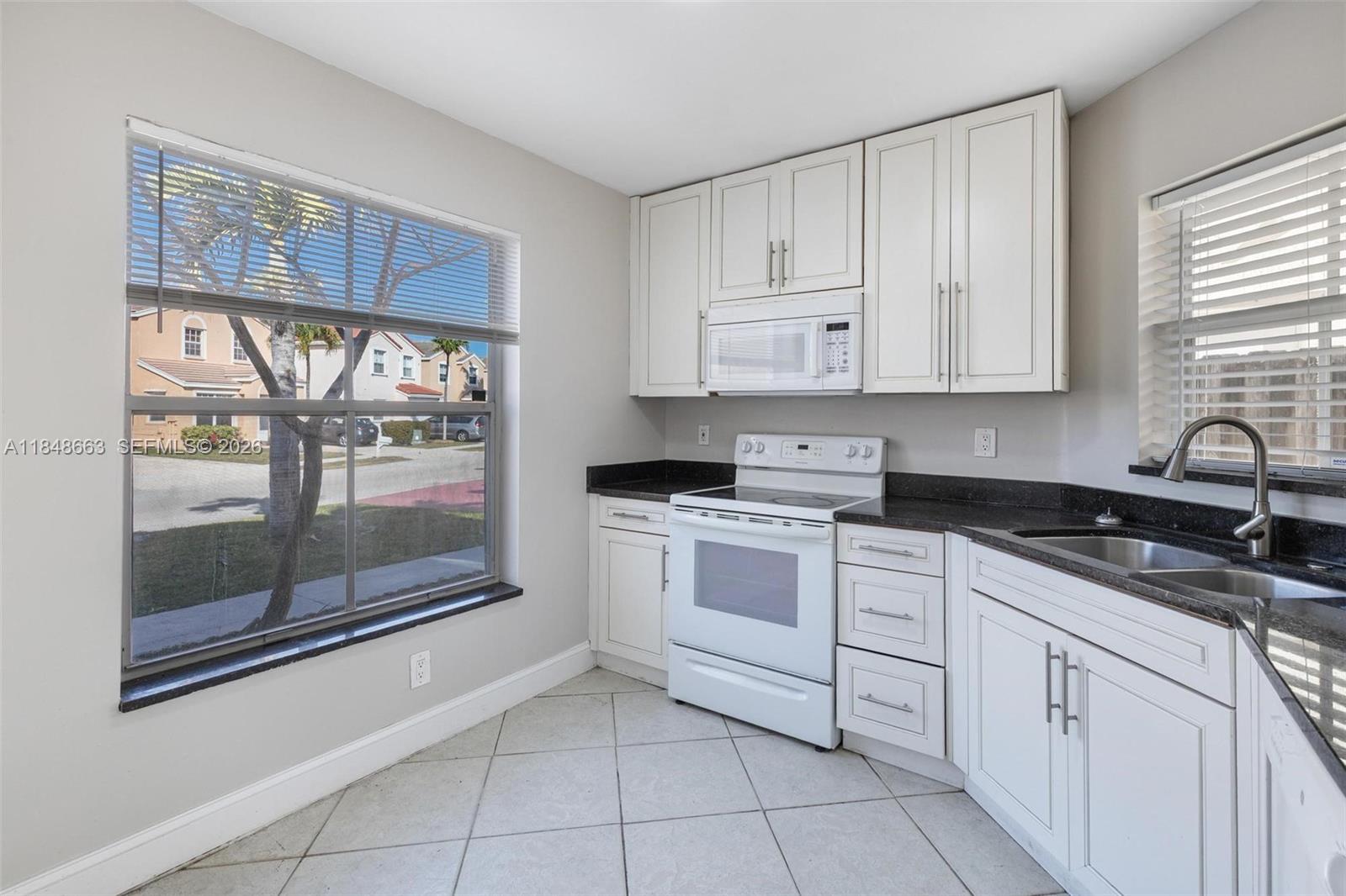 CORAL BAY REPLAT SECTION - Residential