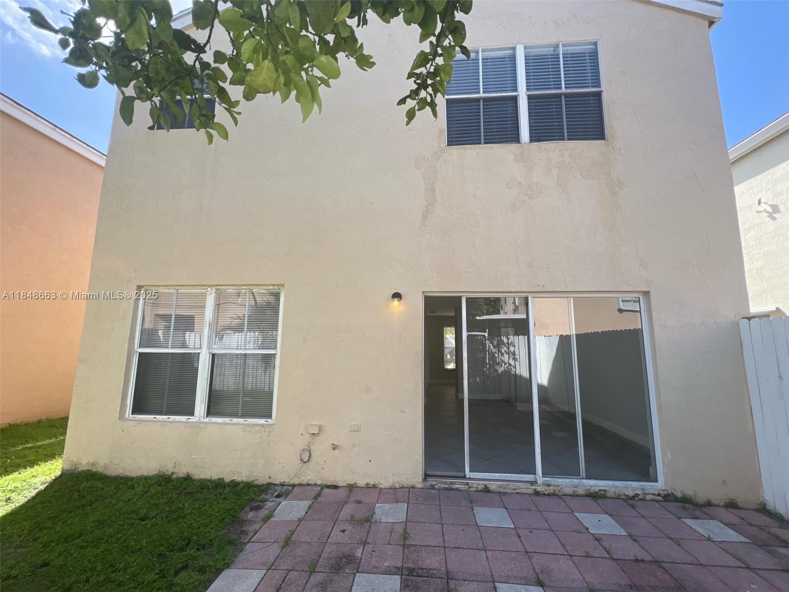CORAL BAY REPLAT SECTION - Residential