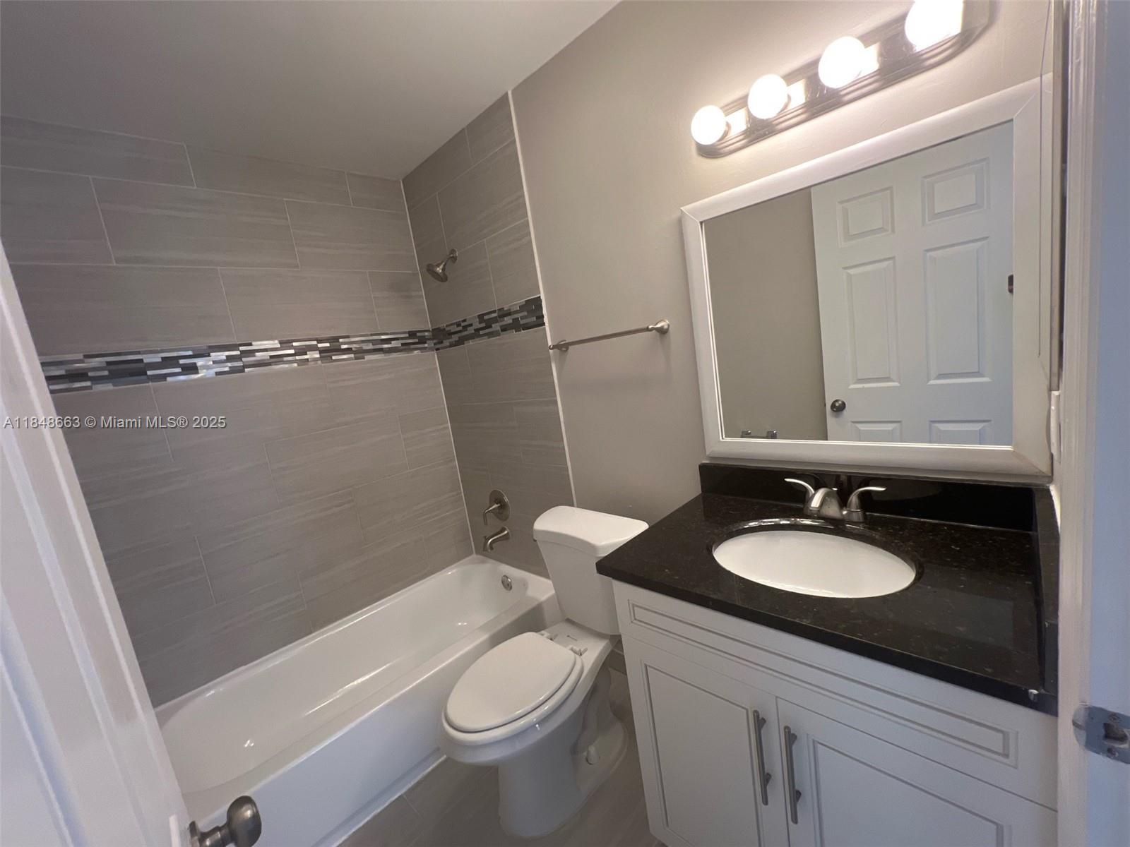 CORAL BAY REPLAT SECTION - Residential