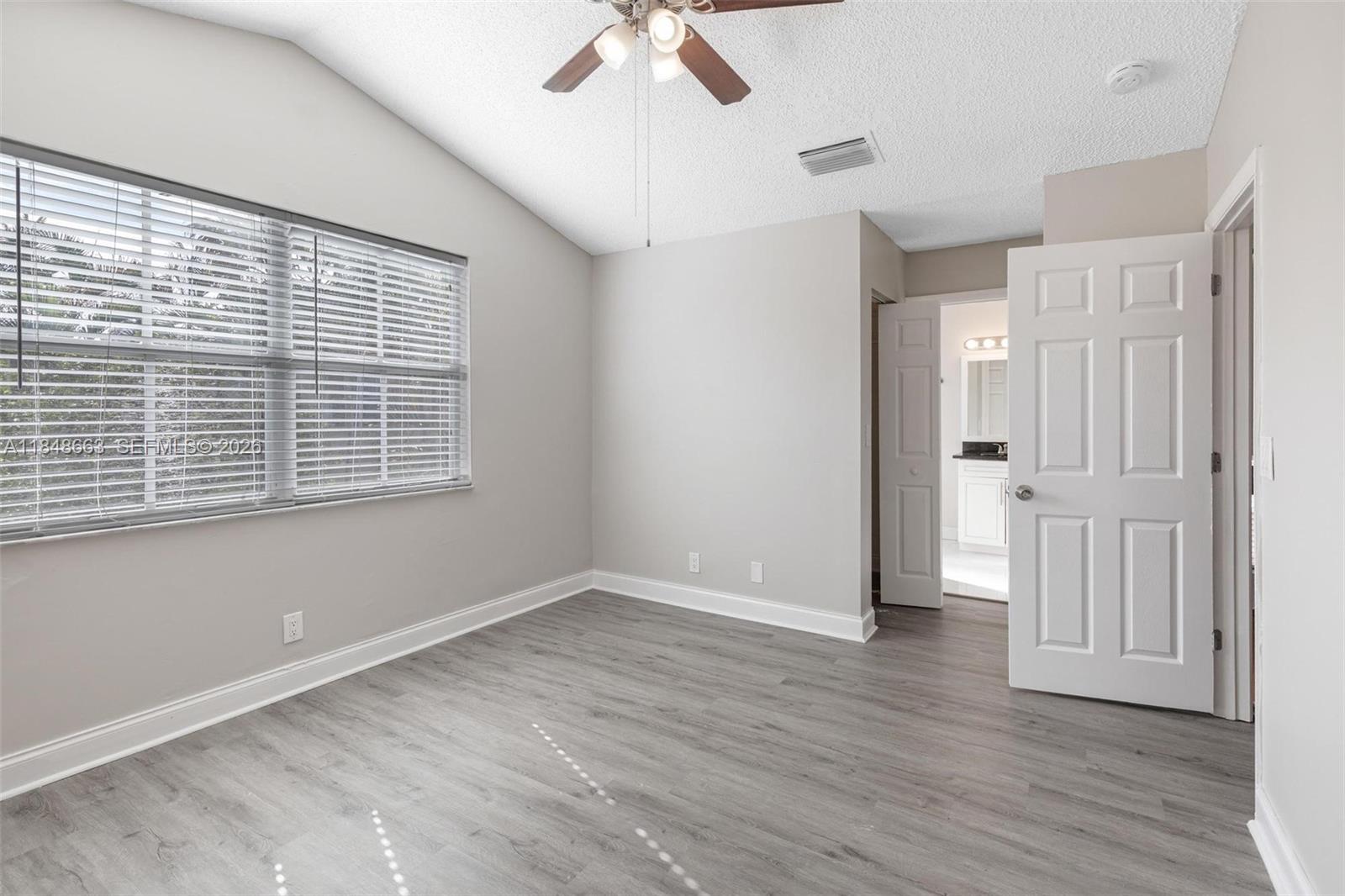 CORAL BAY REPLAT SECTION - Residential