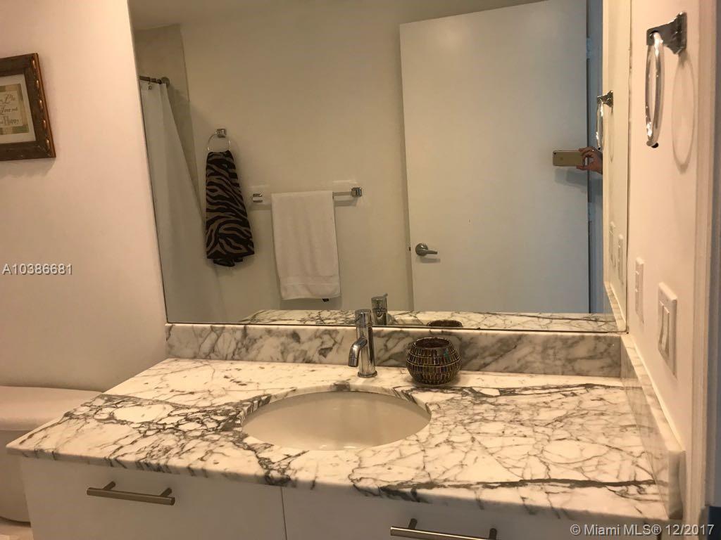 THE PLAZA 901 BRICKELL - Residential Lease