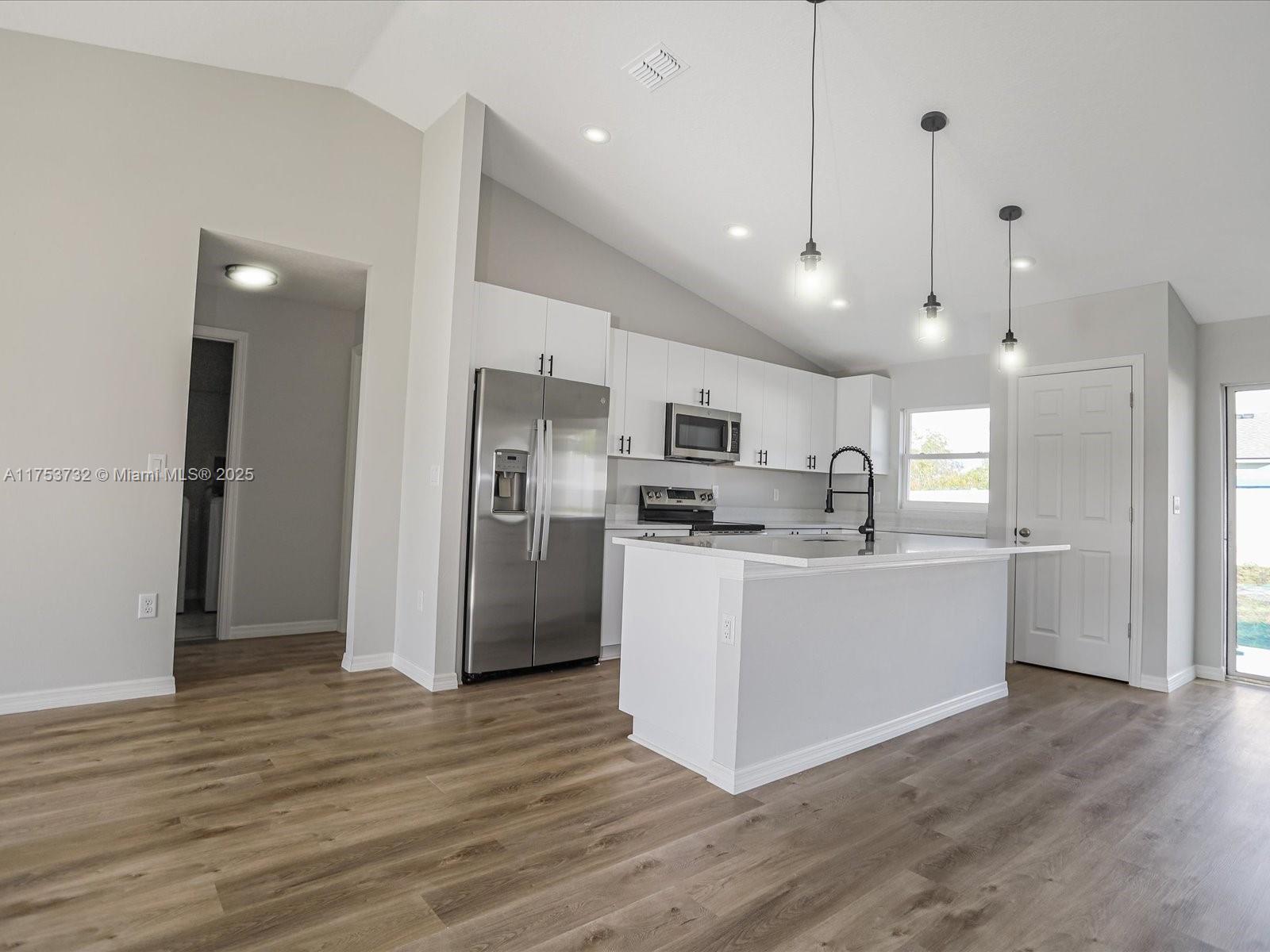 MARION OAKS UN FOUR - Residential