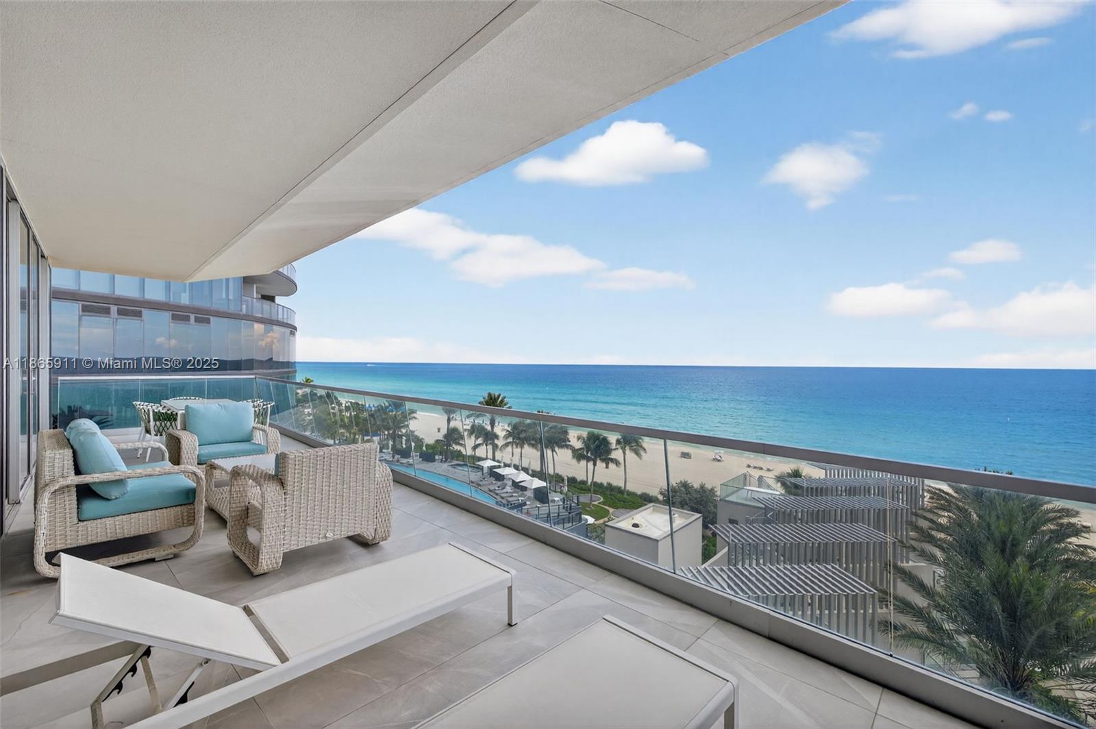 18501 Collins Ave 501