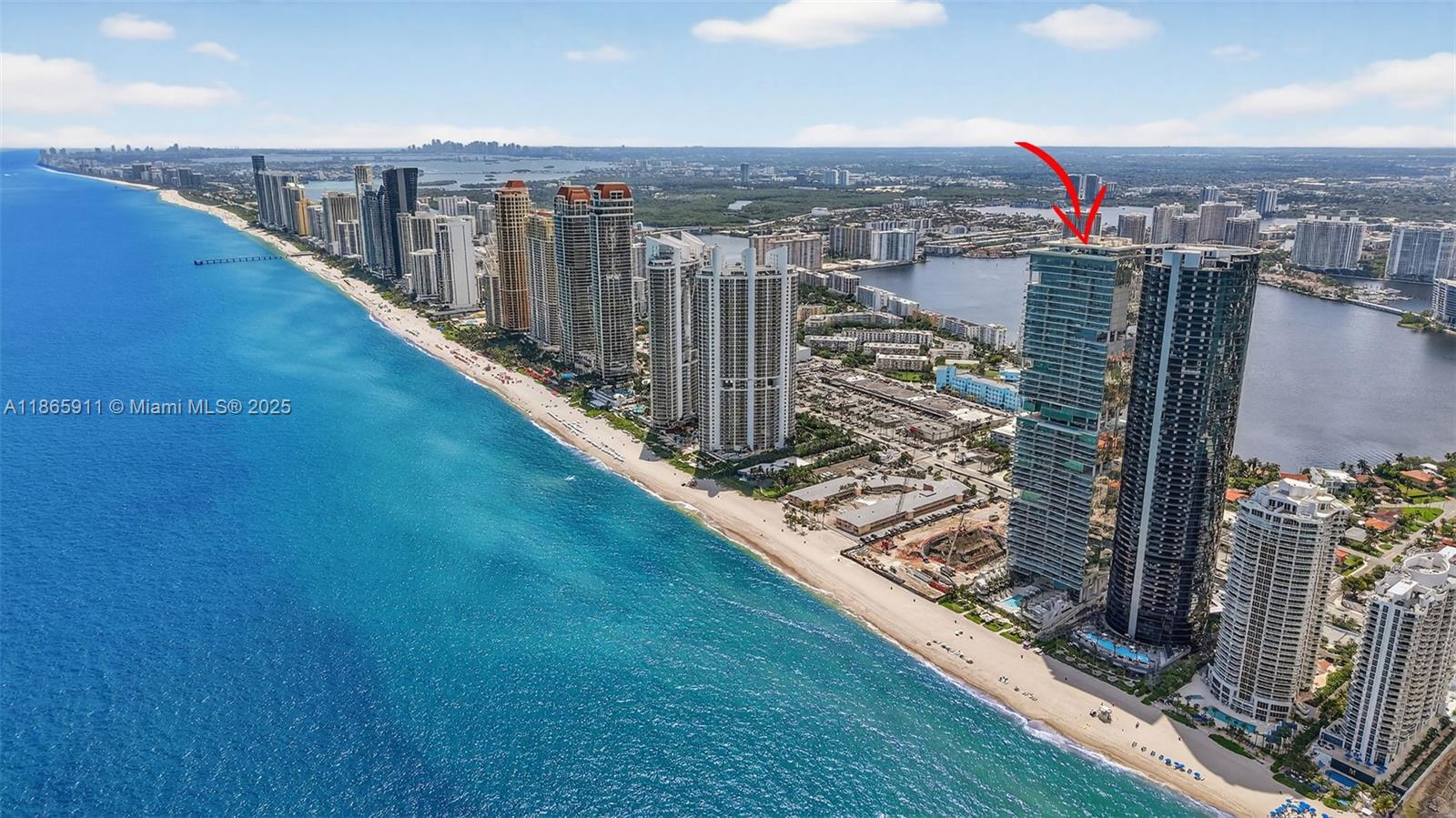 TURNBERRY OCEAN CLUB - Residential