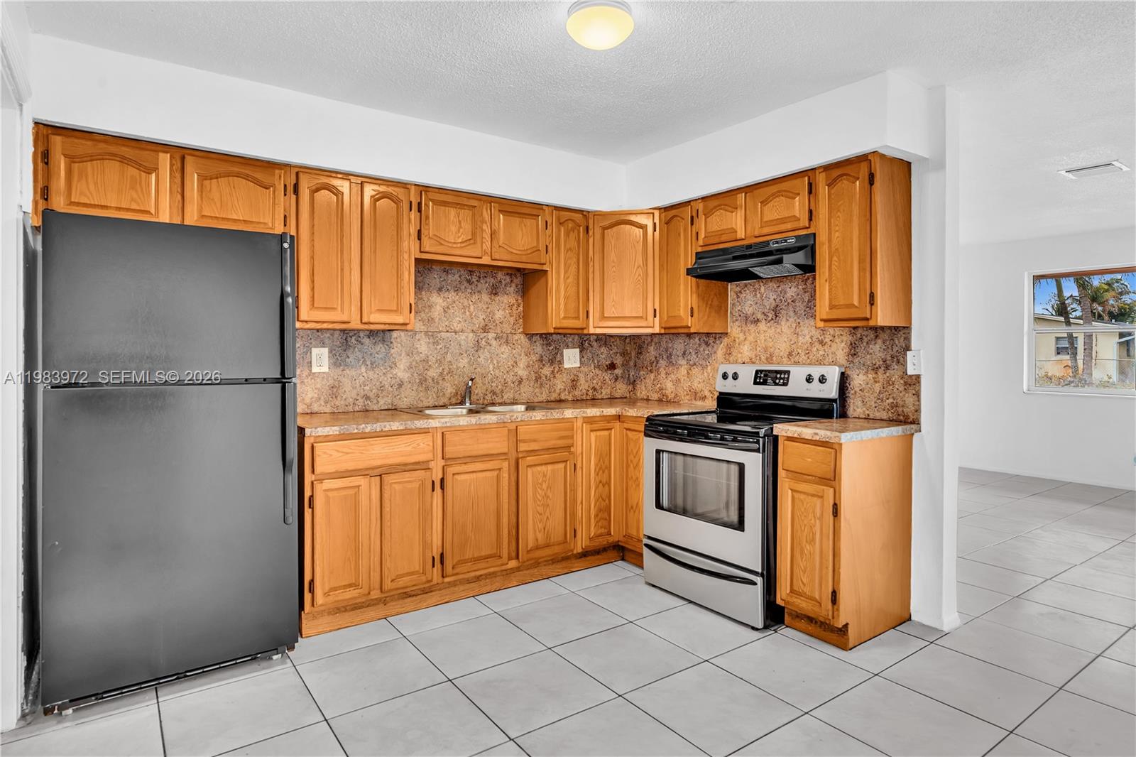 SUNSHINE VILLAS - Residential Income