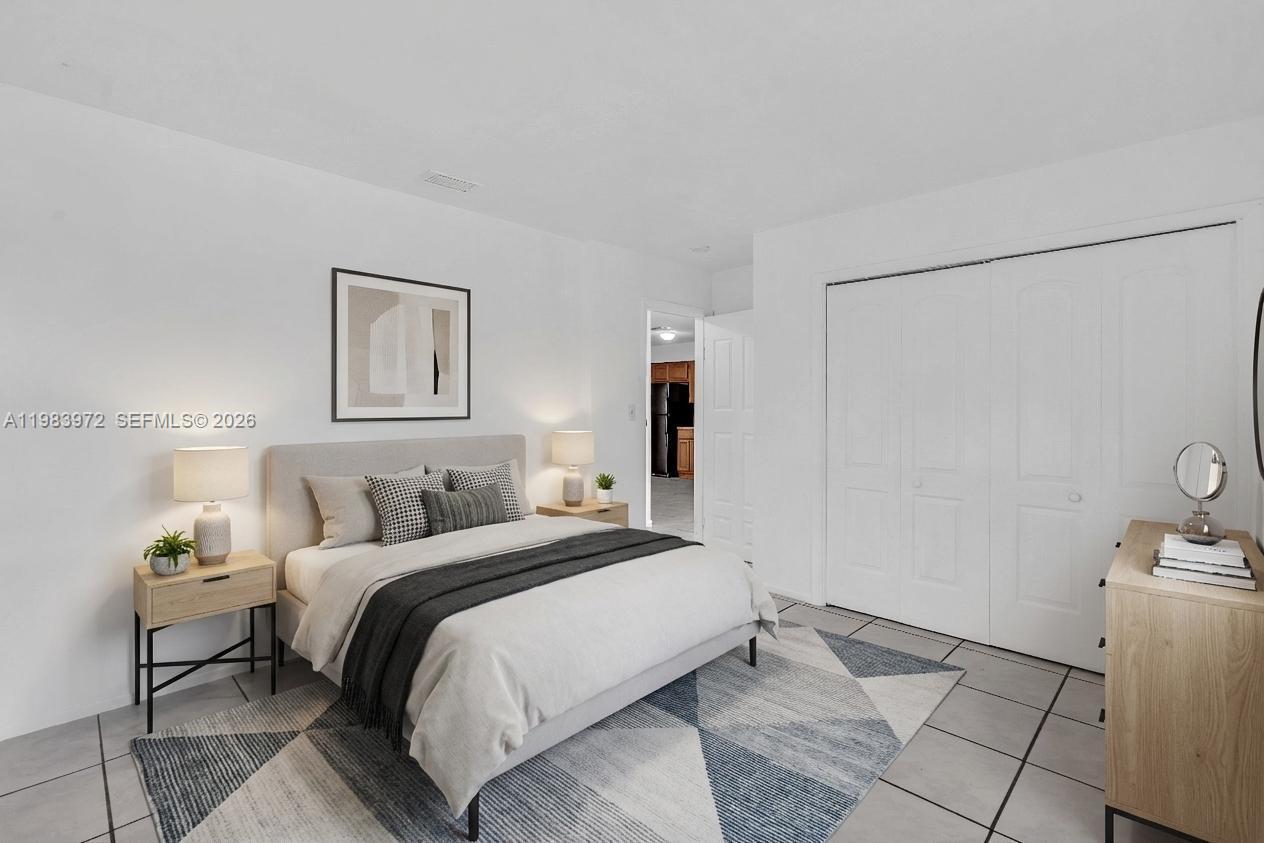 SUNSHINE VILLAS - Residential Income