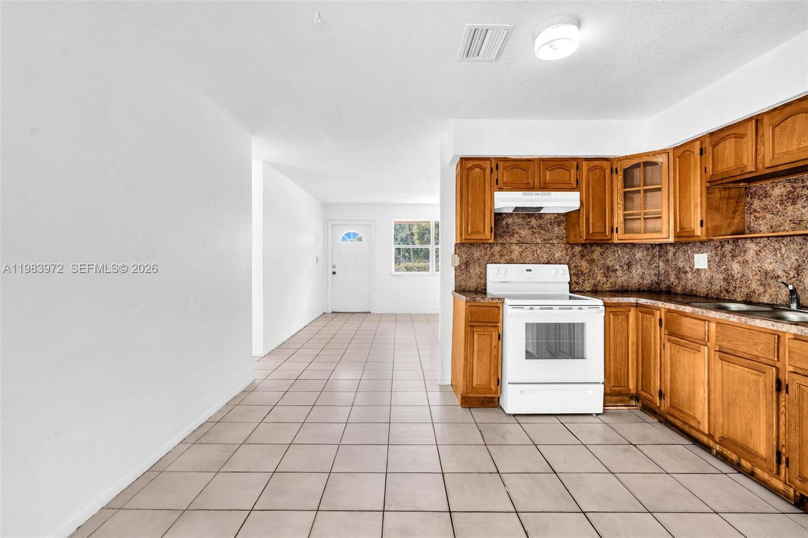 SUNSHINE VILLAS - Residential Income