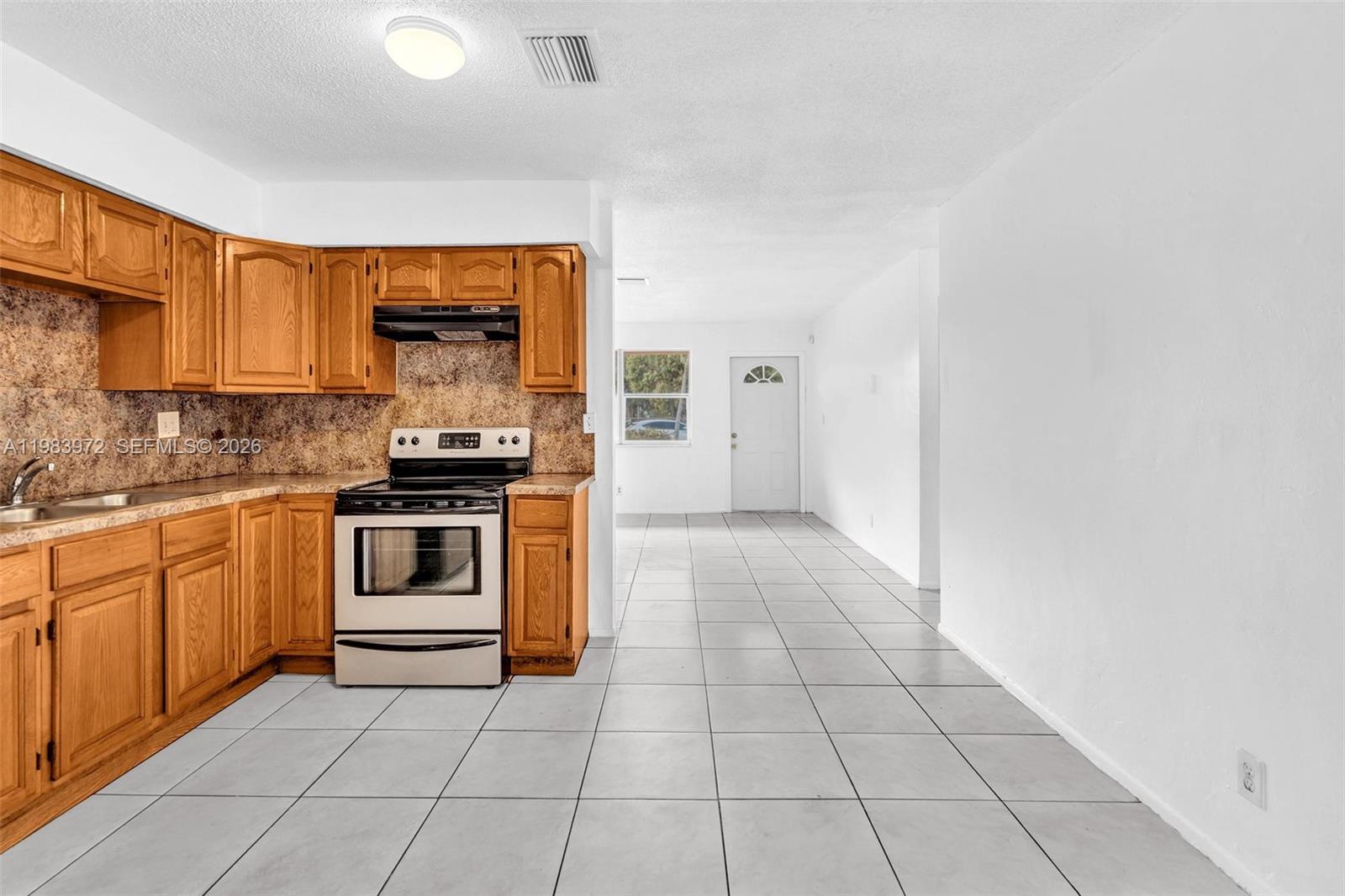 SUNSHINE VILLAS - Residential Income