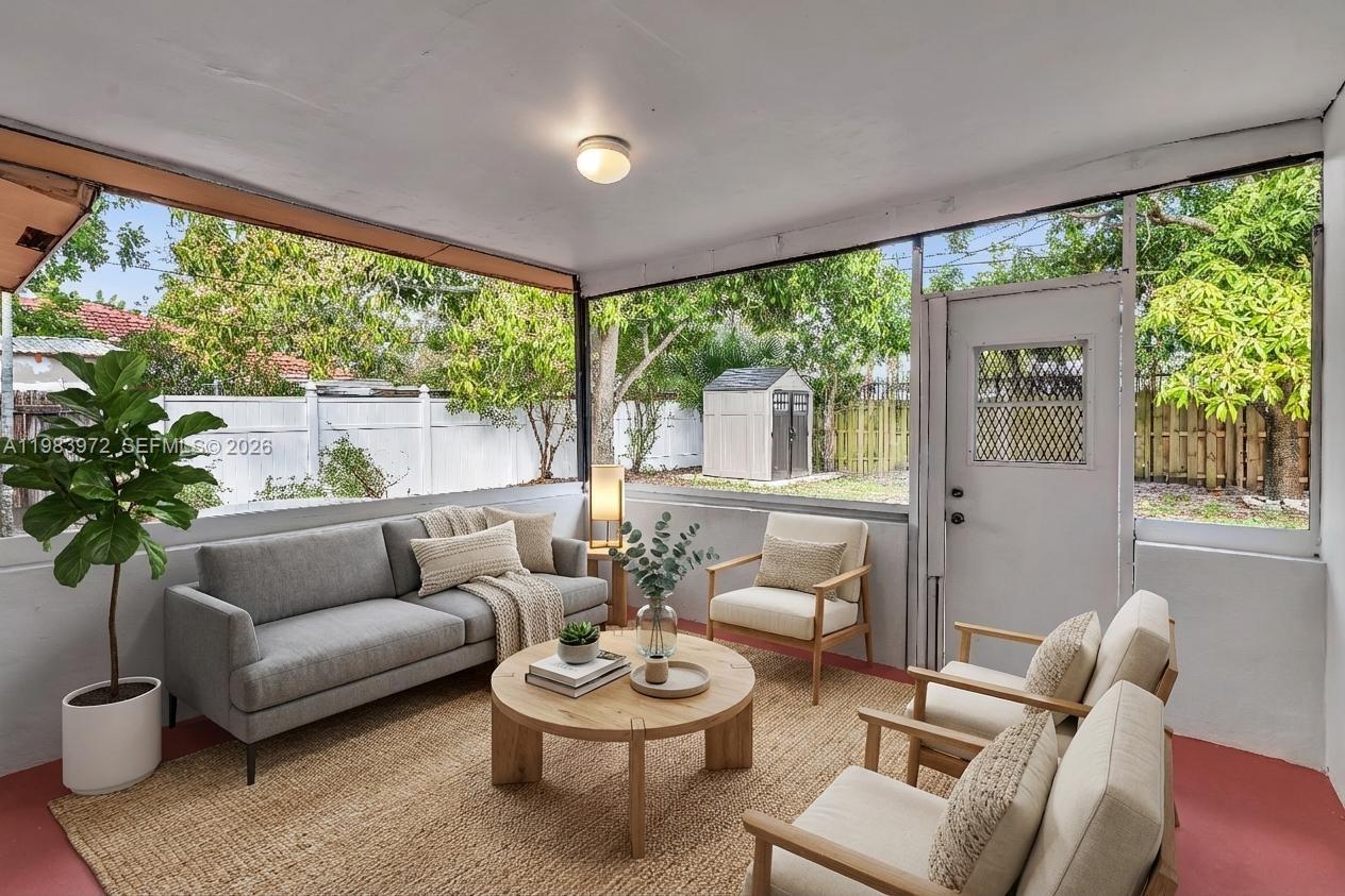 SUNSHINE VILLAS - Residential Income