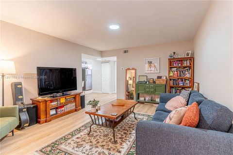 2921 SW 10th St 26 Miami FL 33135